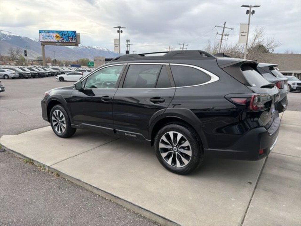 Used 2024 Subaru Outback Limited SUV