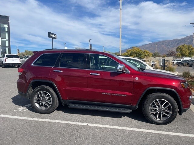 2021 Jeep Grand Cherokee Limited photo 2