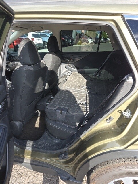 2022 Subaru Outback Premium photo 4