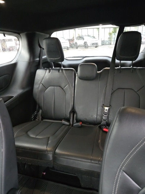 2019 Chrysler Pacifica Touring L photo 5