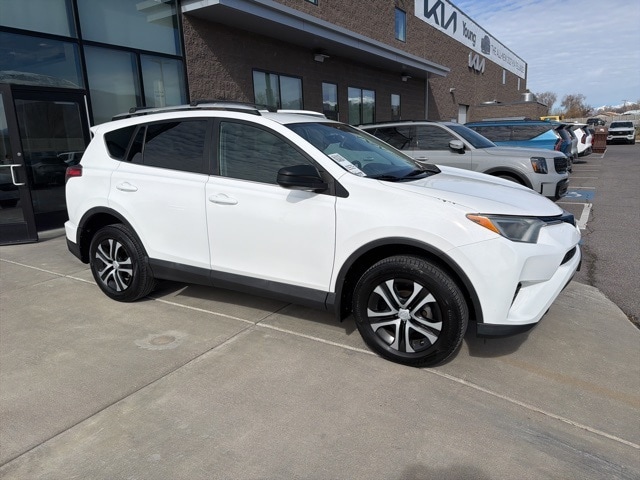 2016 Toyota RAV4 LE