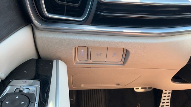2025 Kia Sorento X-Line SX - Photo 14