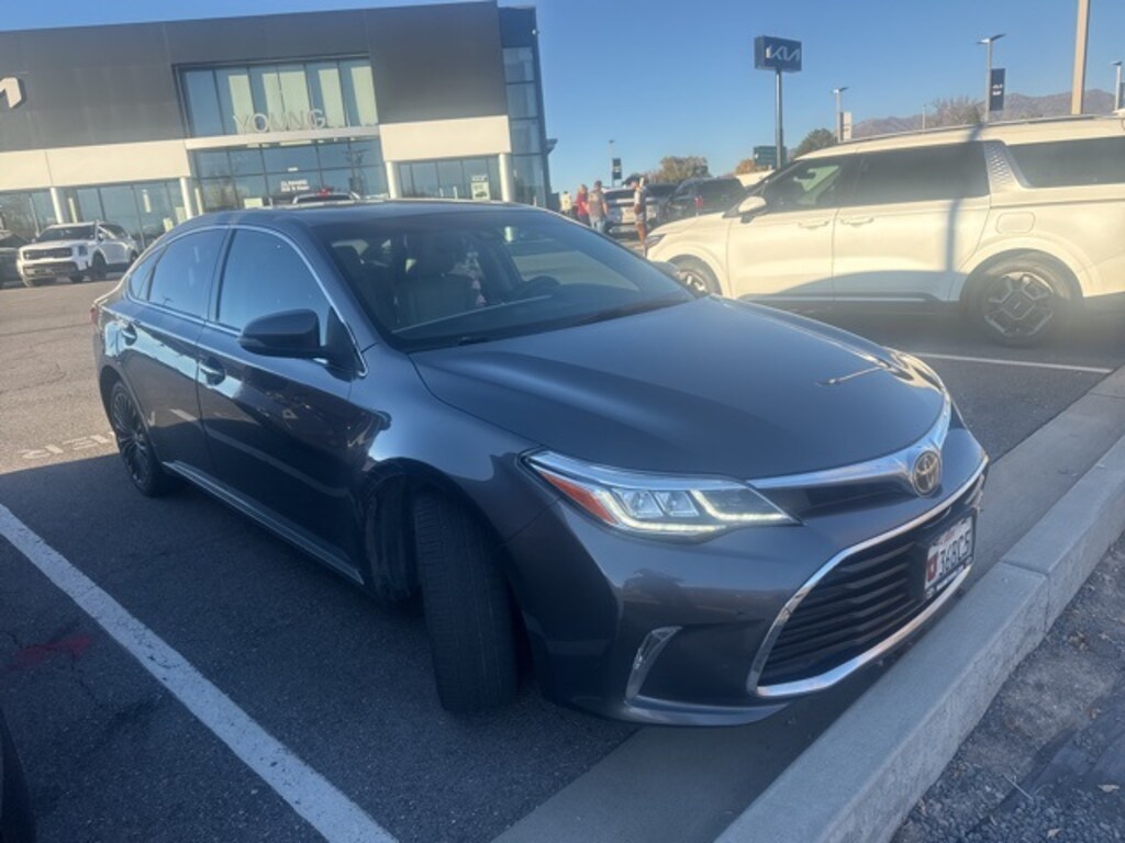 Used 2018 Toyota Avalon Sedan