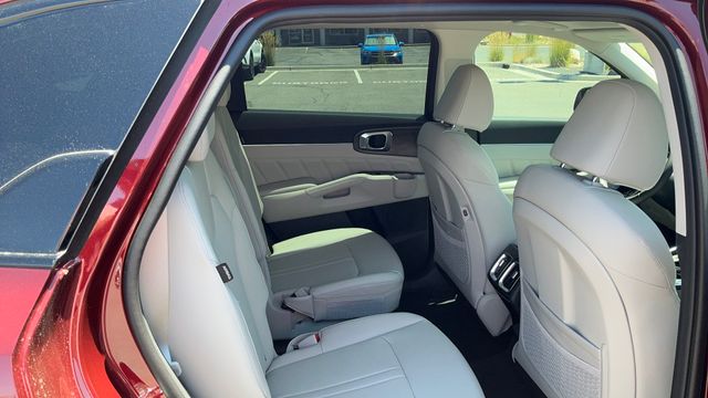 2025 Kia Sorento X-Line SX - Photo 25