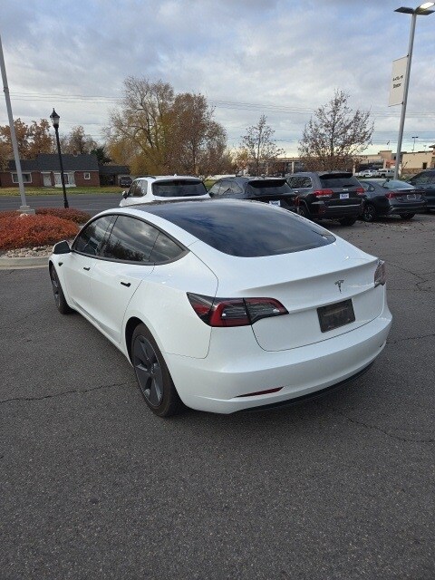 2023 Tesla Model 3 photo 3