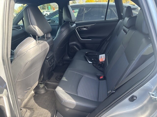 2023 Toyota RAV4 Hybrid XSE photo 4