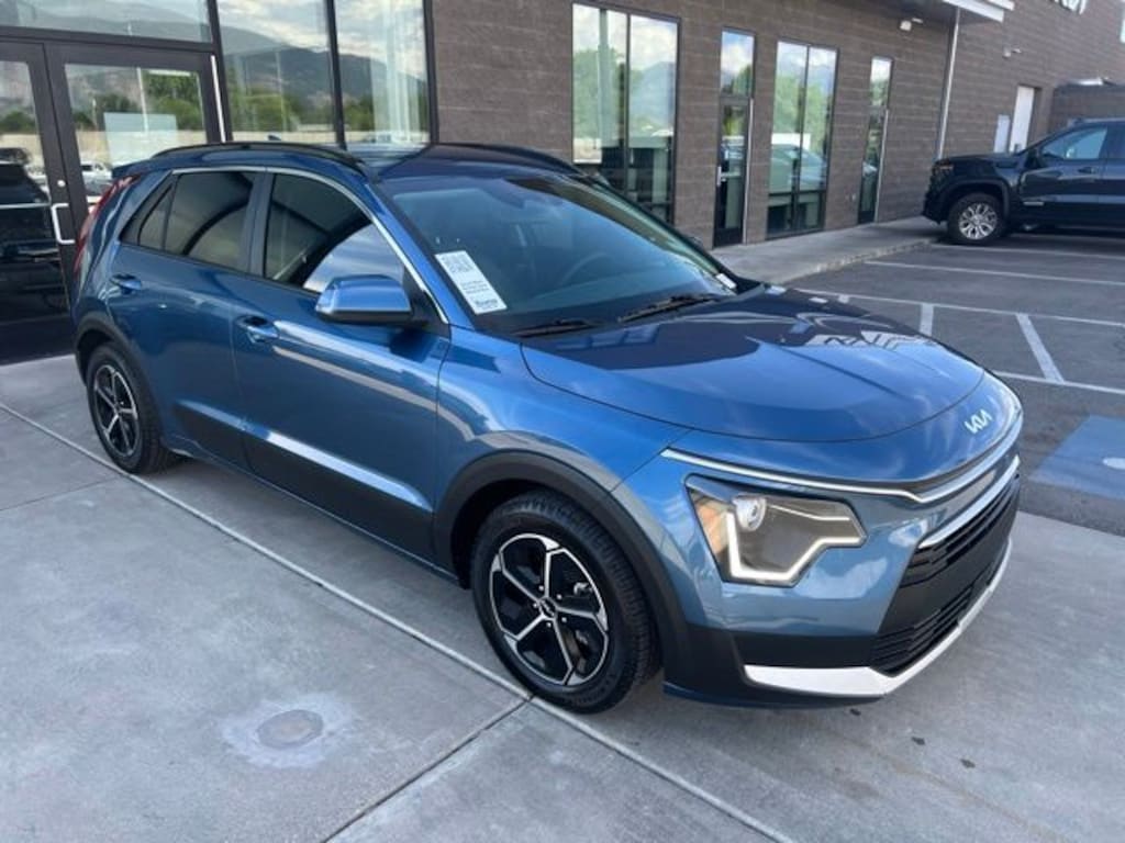 Used 2023 Kia Niro Plug-In Hybrid EX SUV