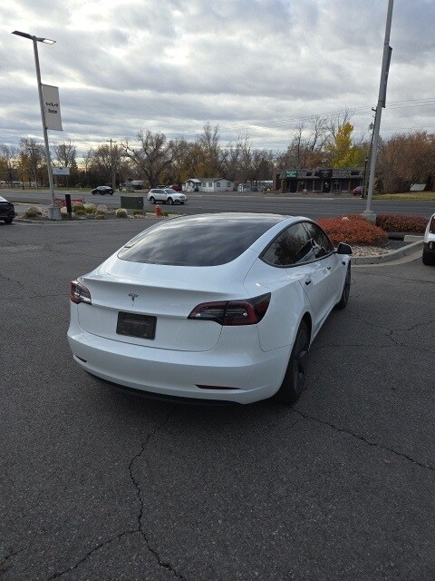 2023 Tesla Model 3 photo 4