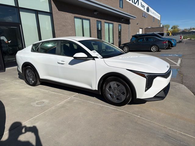 2025 Kia K4 LX