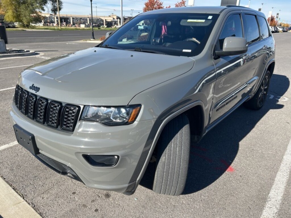 Used 2021 Jeep Grand Cherokee Laredo X SUV