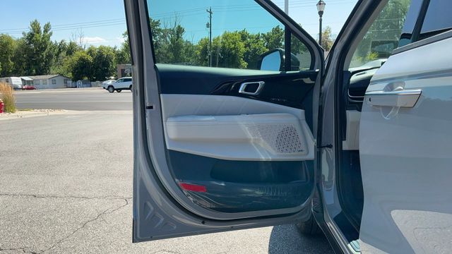 2026 Kia Carnival SX Prestige - Photo 2