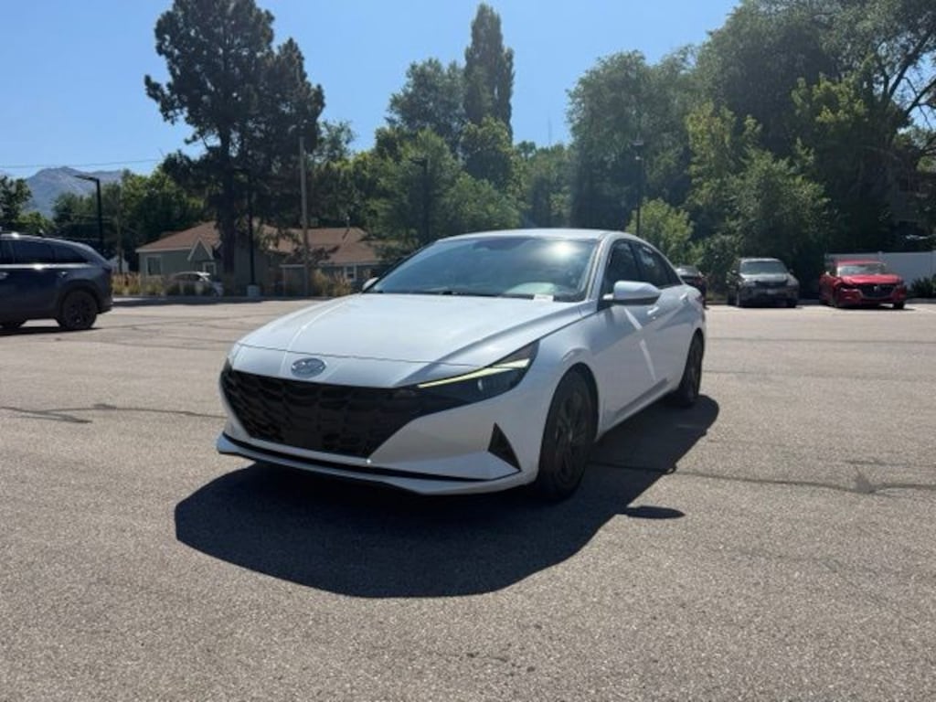 Used 2021 Hyundai Elantra SEL Sedan