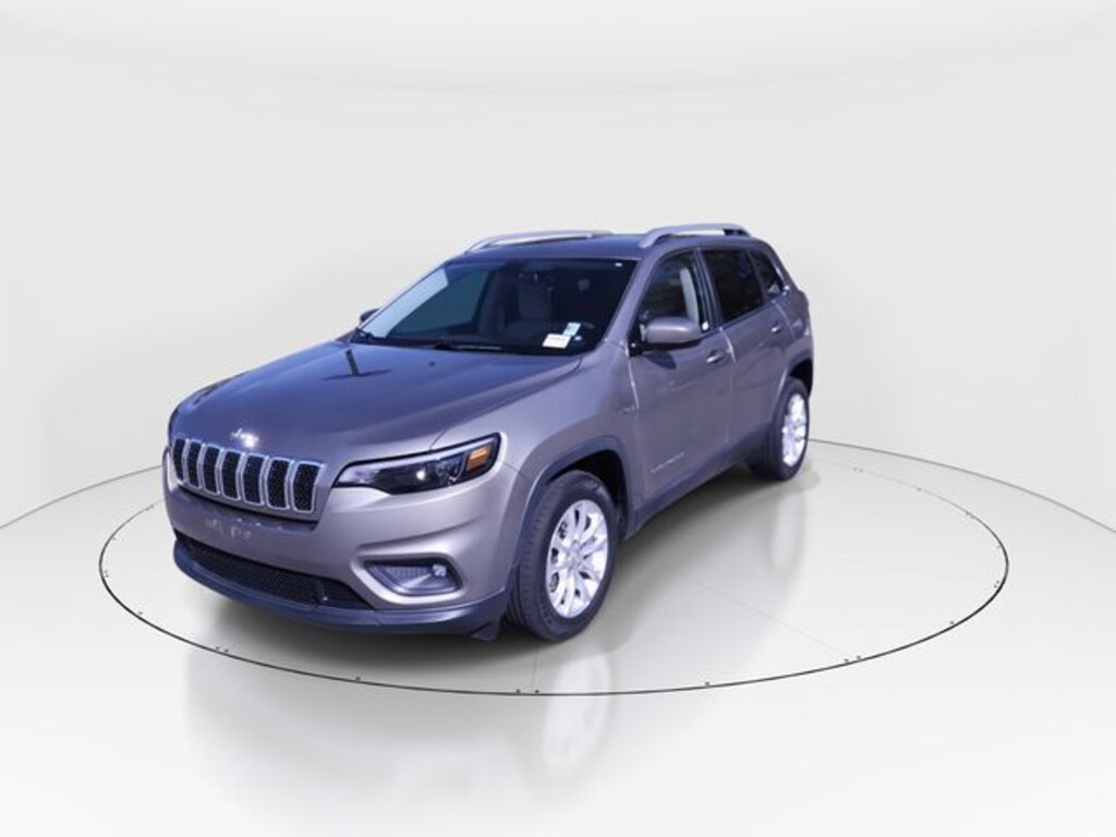 Used 2019 Jeep Cherokee Latitude FWD SUV