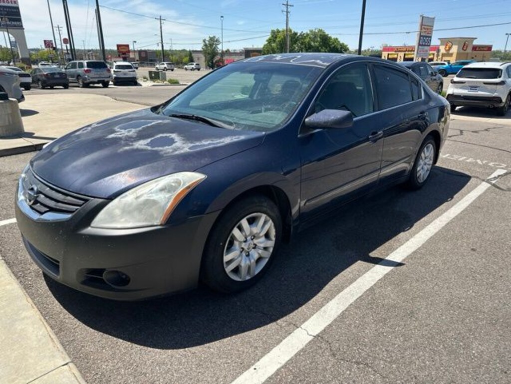 Used 2010 Nissan Altima 2.5 S Sedan
