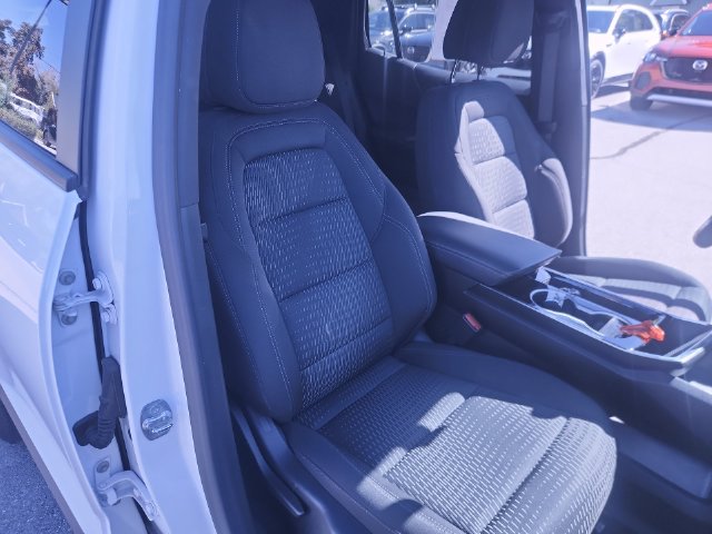 2025 Chevrolet Equinox LT - Photo 25