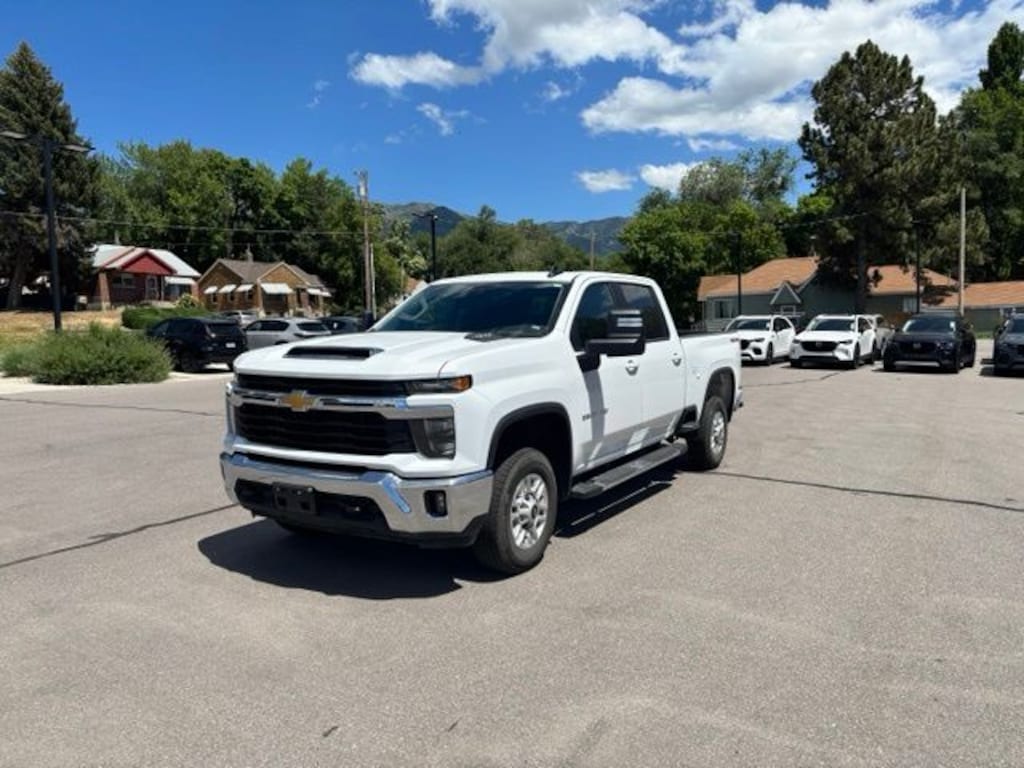 Used 2025 Chevrolet Silverado 2500 HD LT Truck Crew Cab