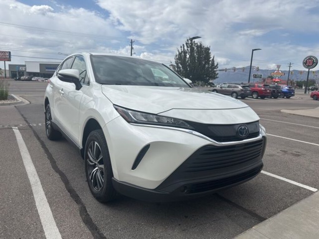 Used 2022 Toyota Venza LE SUV
