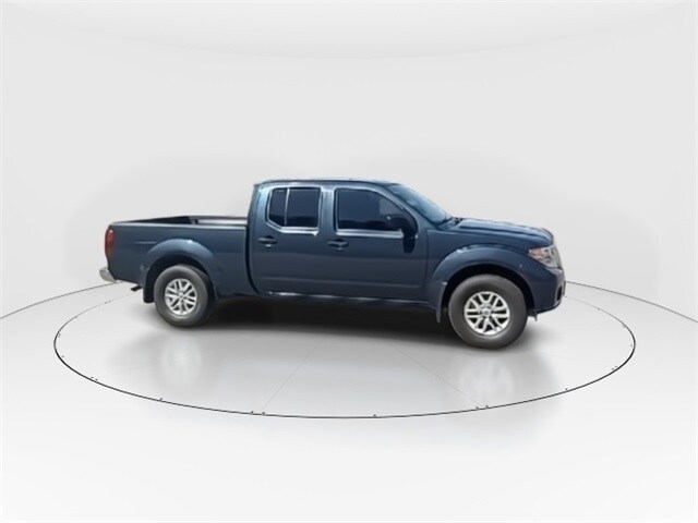 2021 Nissan Frontier SV photo 2