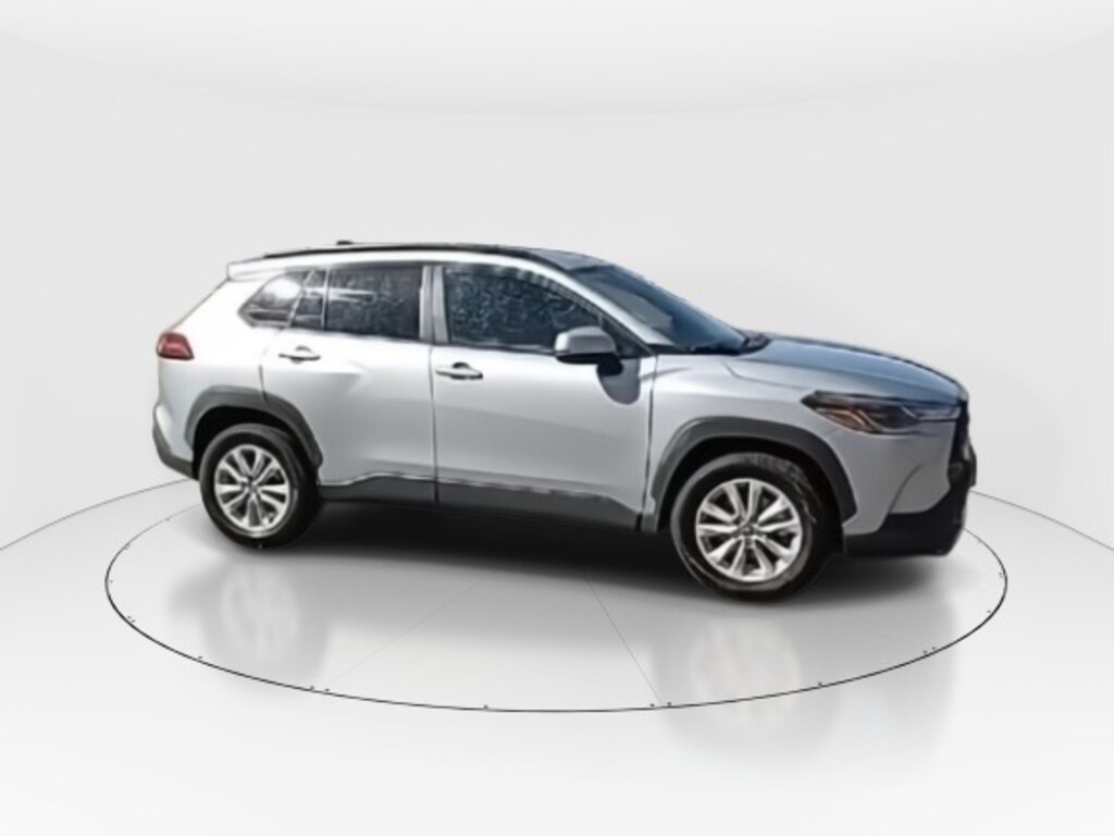 Used 2022 Toyota Corolla Cross LE SUV