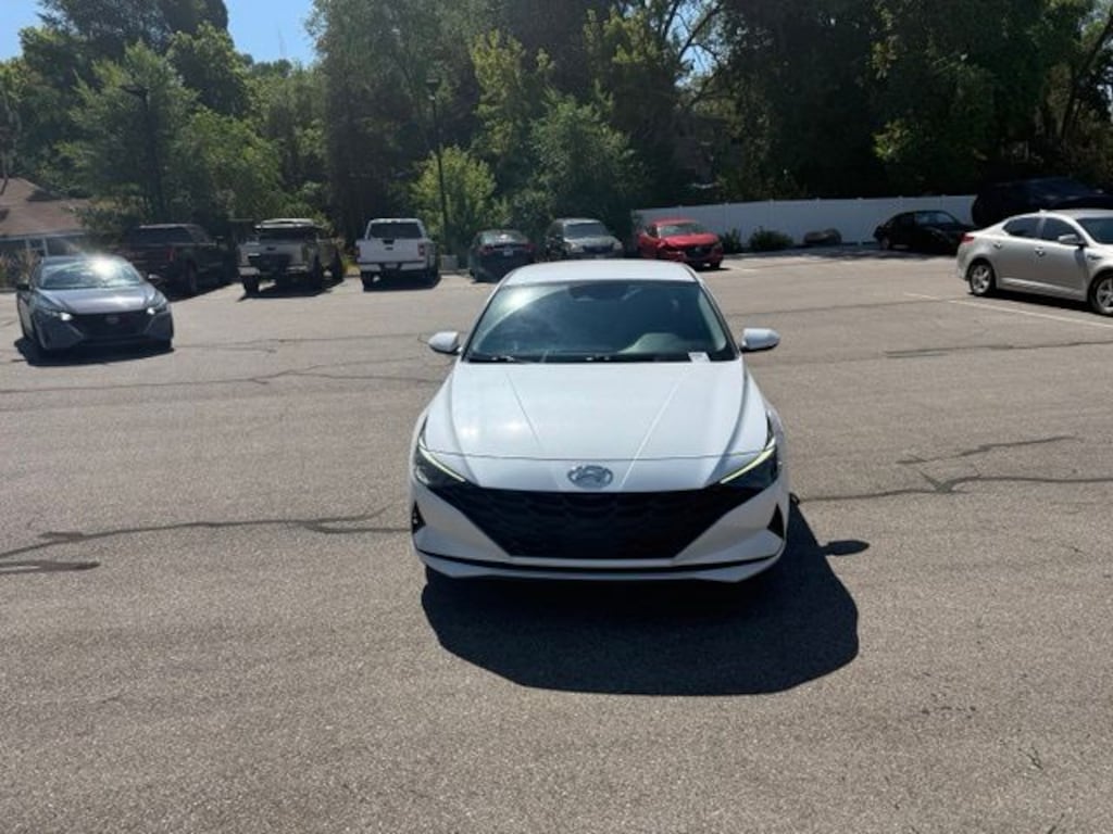 Used 2021 Hyundai Elantra SEL Sedan