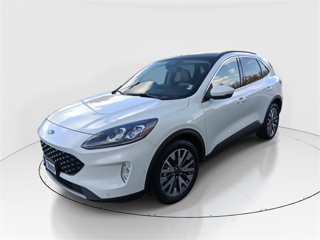 2020 Ford Escape Titanium's photo