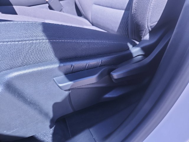 2025 Chevrolet Equinox LT - Photo 12