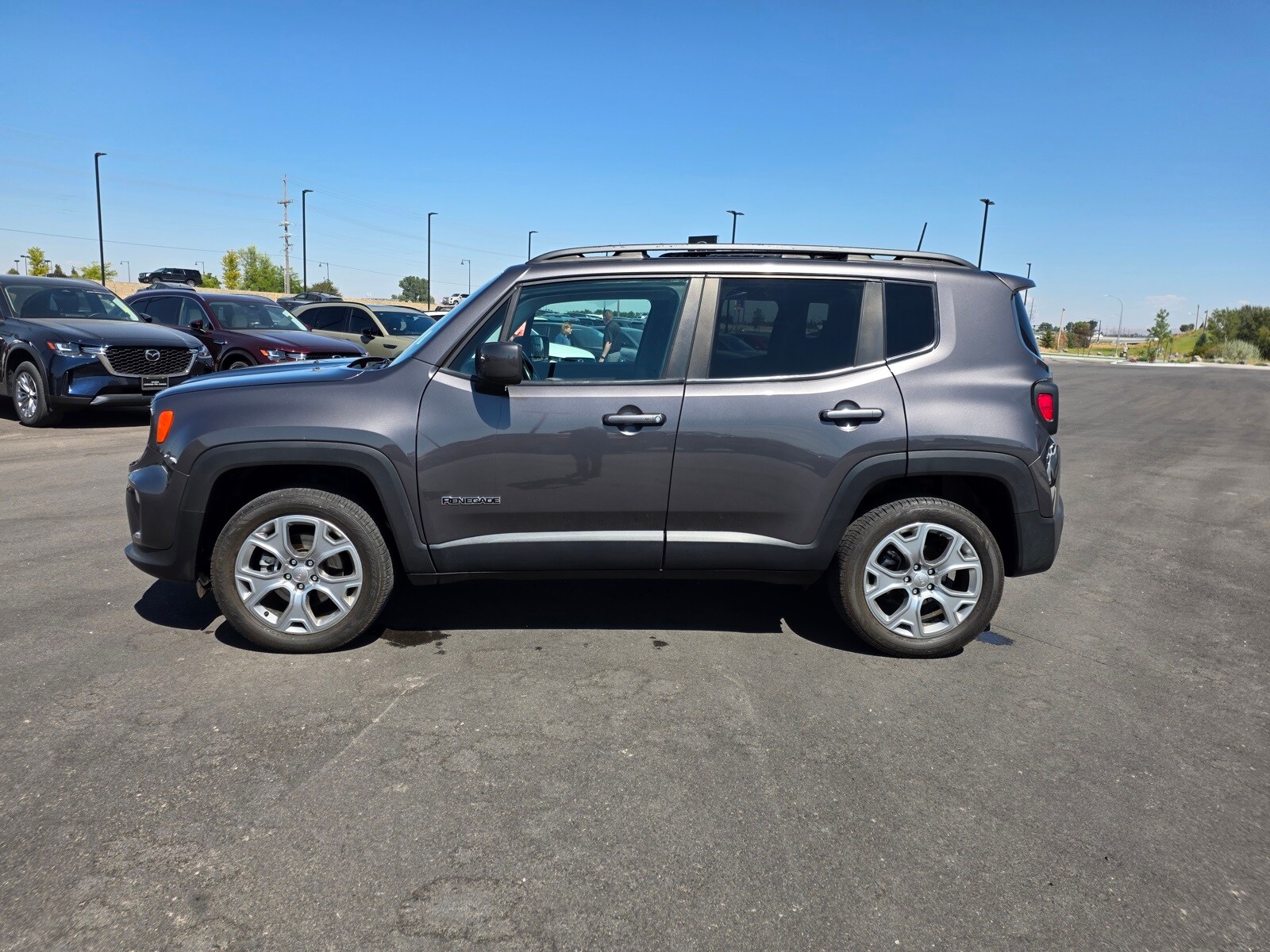 2019 Jeep Renegade Latitude photo 3