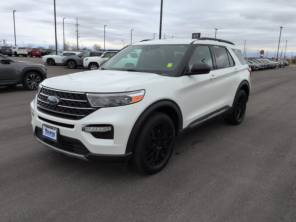 2020 Ford Explorer XLT photo 2