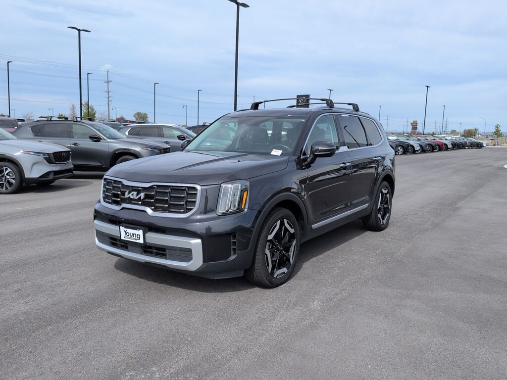 Used 2025 Kia Telluride S SUV