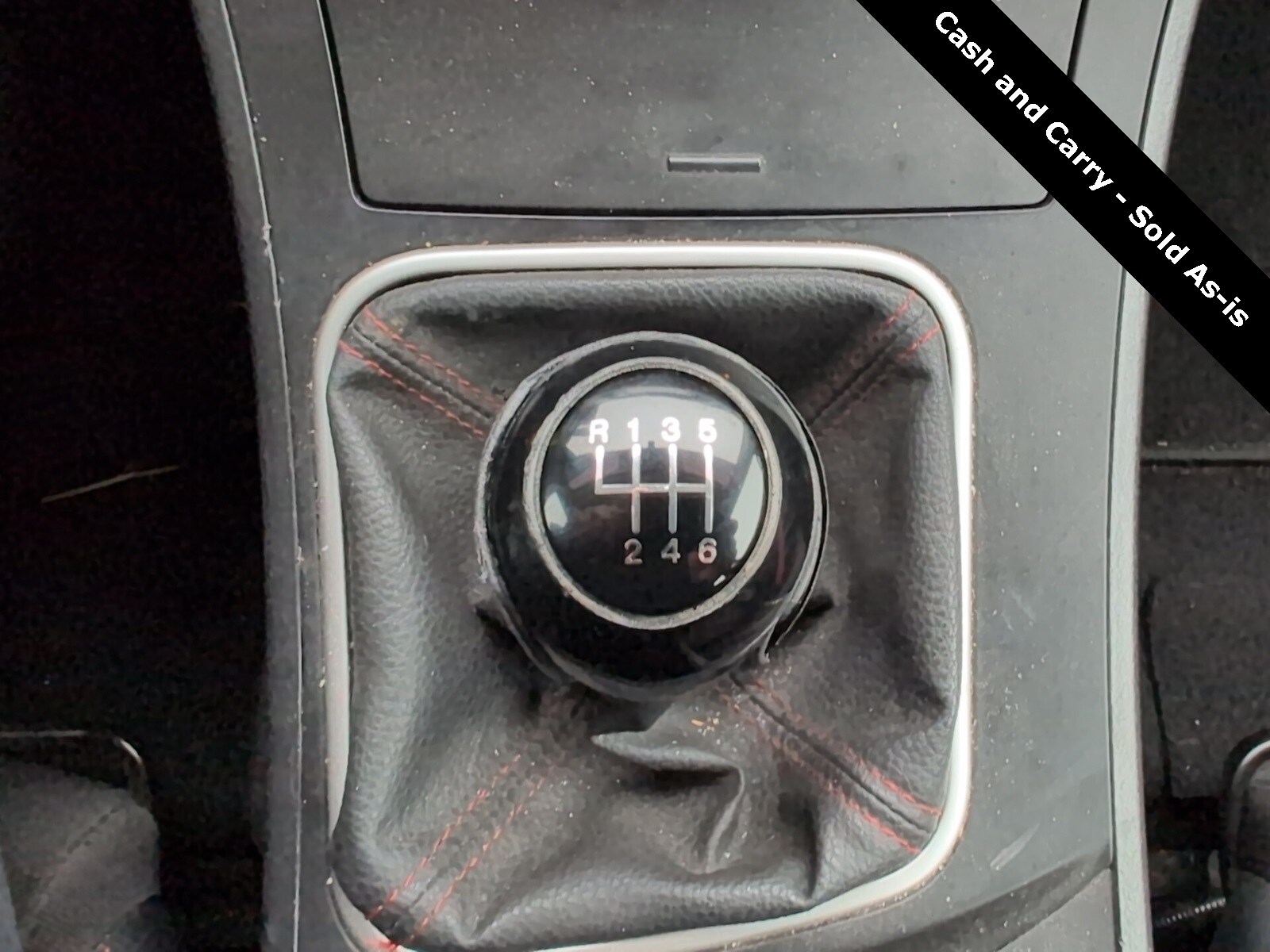 2013 Mazda Mazda3 Hatchback photo 2