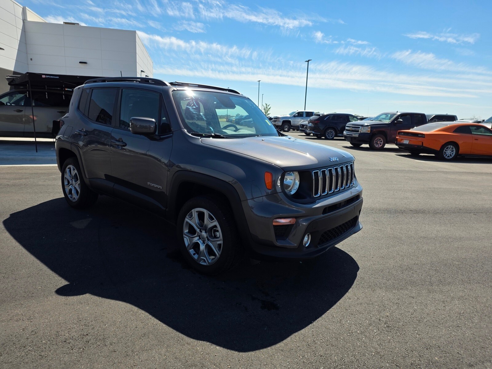 2019 Jeep Renegade Latitude photo 2