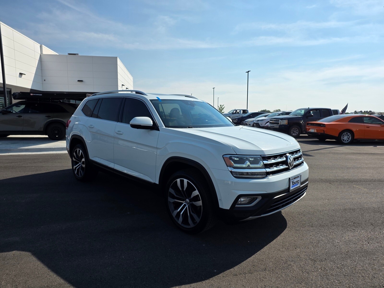 2019 Volkswagen Atlas V6 SEL Premium photo 2