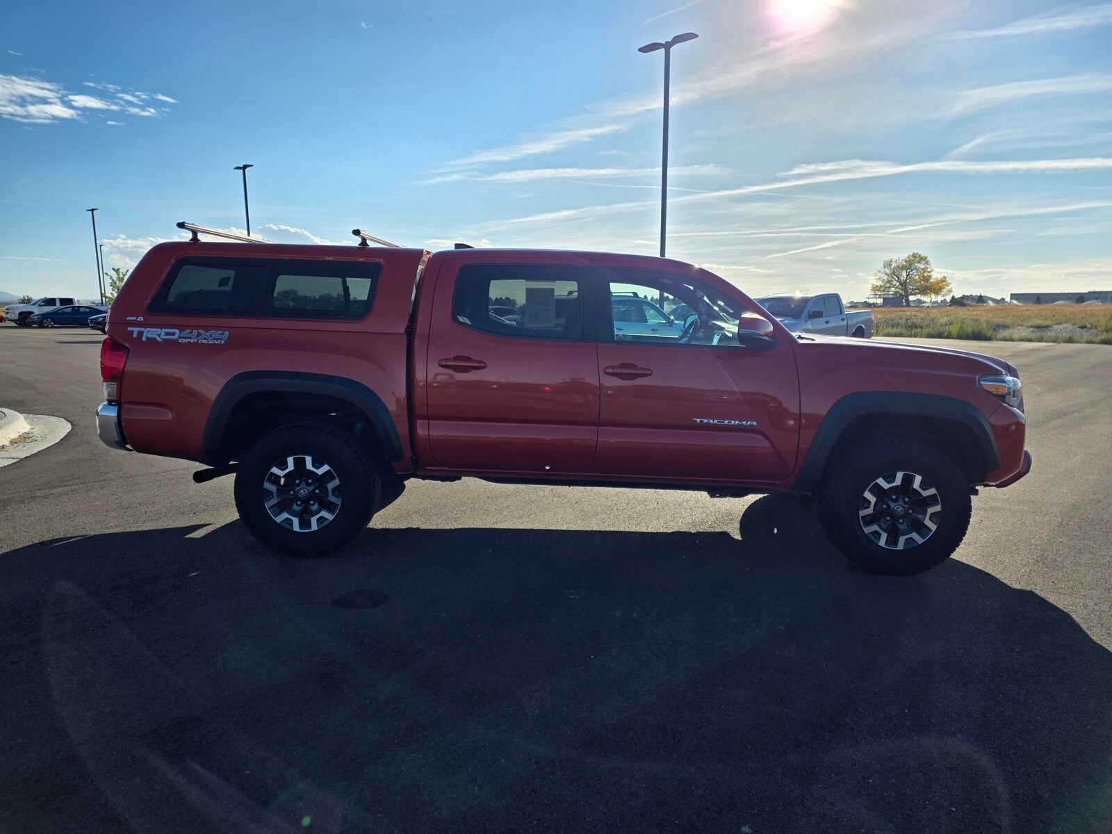 2017 Toyota Tacoma TRD Off-Road photo 2