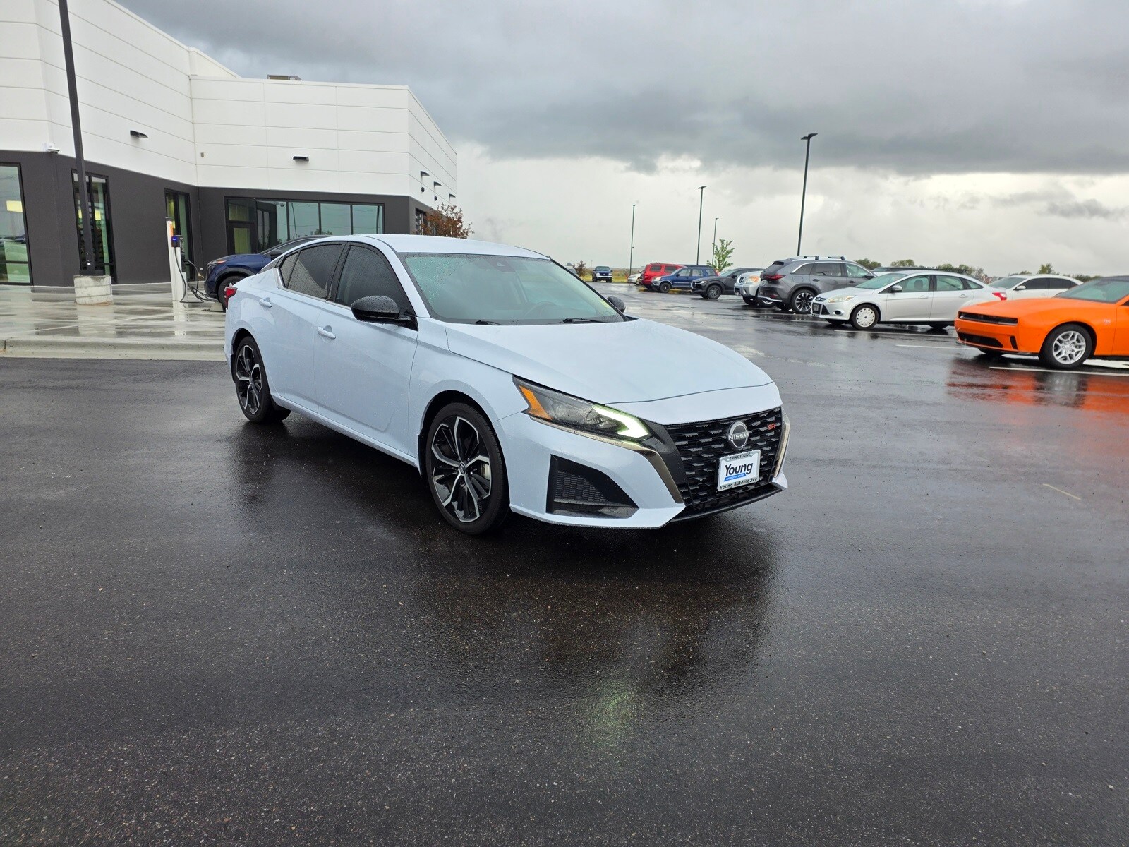 2023 Nissan Altima 2.5 SR photo 3