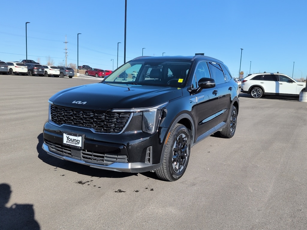 Used 2024 Kia Sorento S SUV