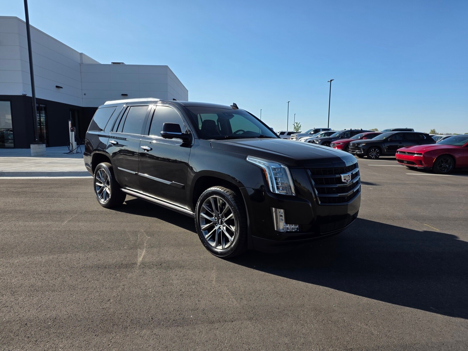 2020 Cadillac Escalade Premium Luxury photo 3