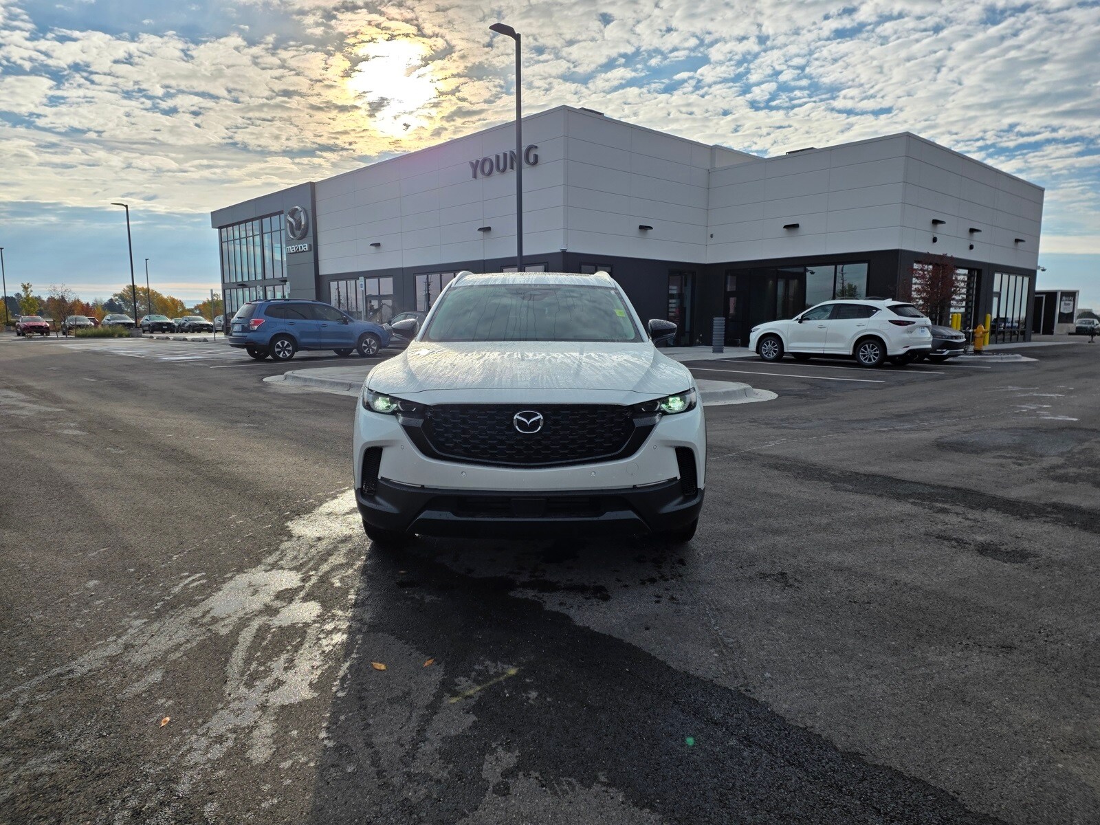 2026 Mazda CX-50 Premium Plus photo 2