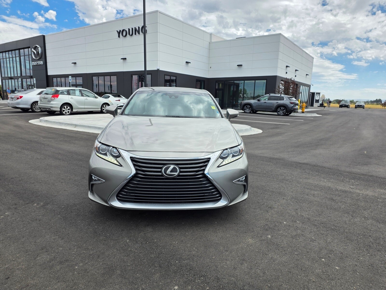 2018 Lexus ES 350 photo 2