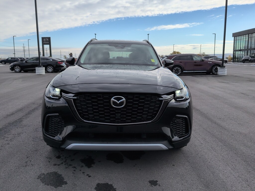 2025 Mazda CX-70 Premium Plus photo 2