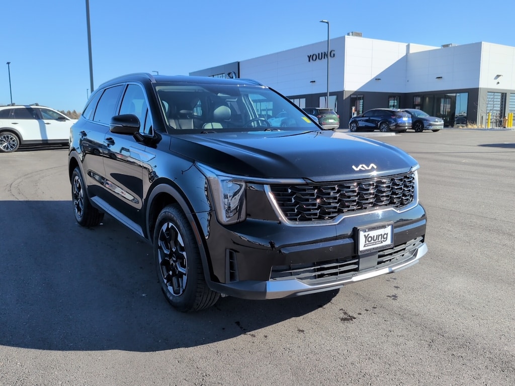 Used 2024 Kia Sorento S SUV