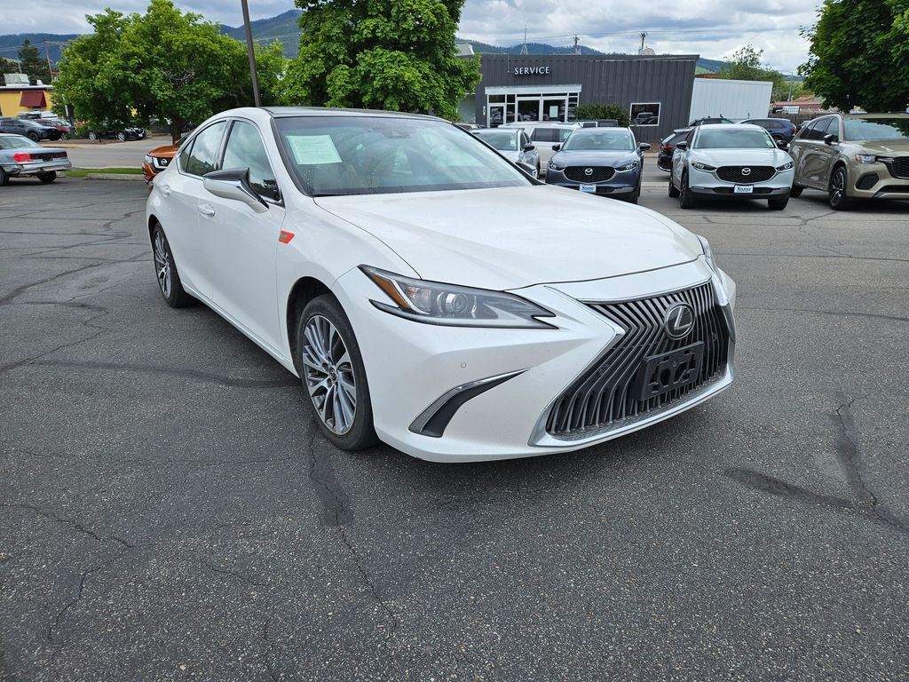 2020 LEXUS ES