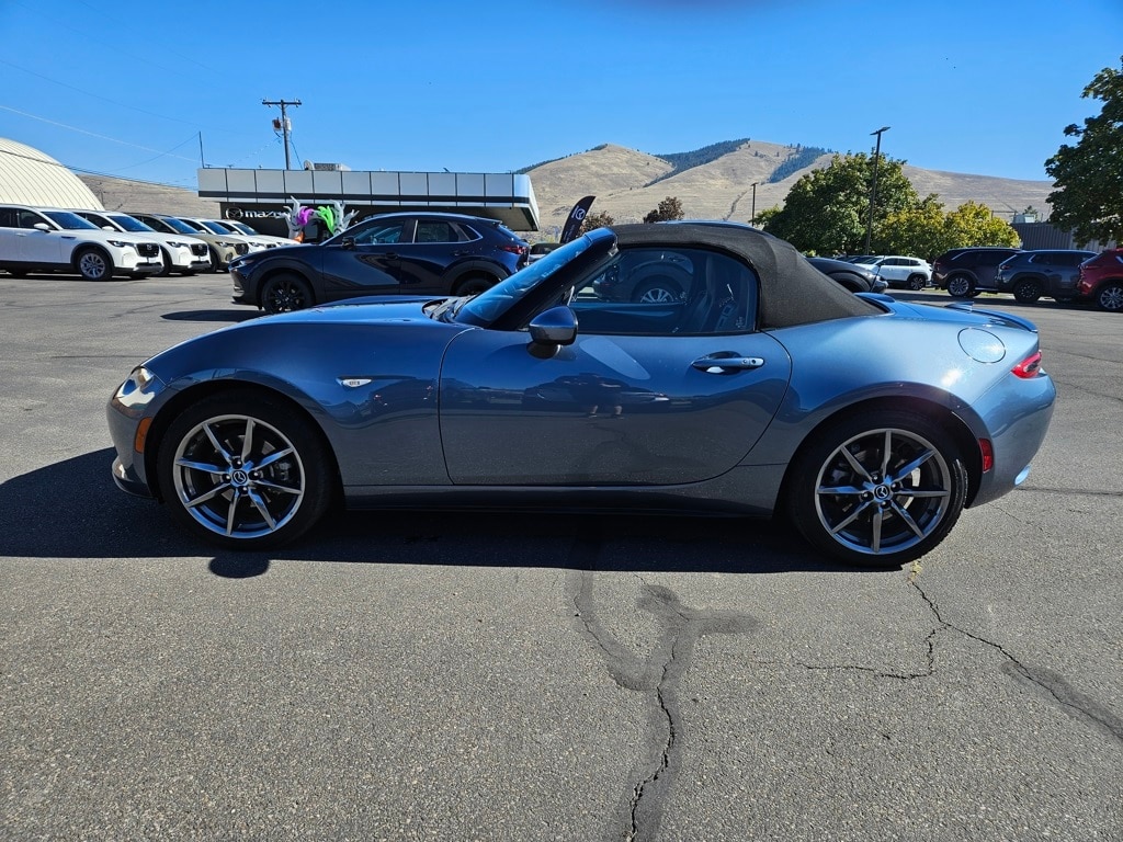 2017 Mazda MX-5 Miata Miata Grand Touring photo 5