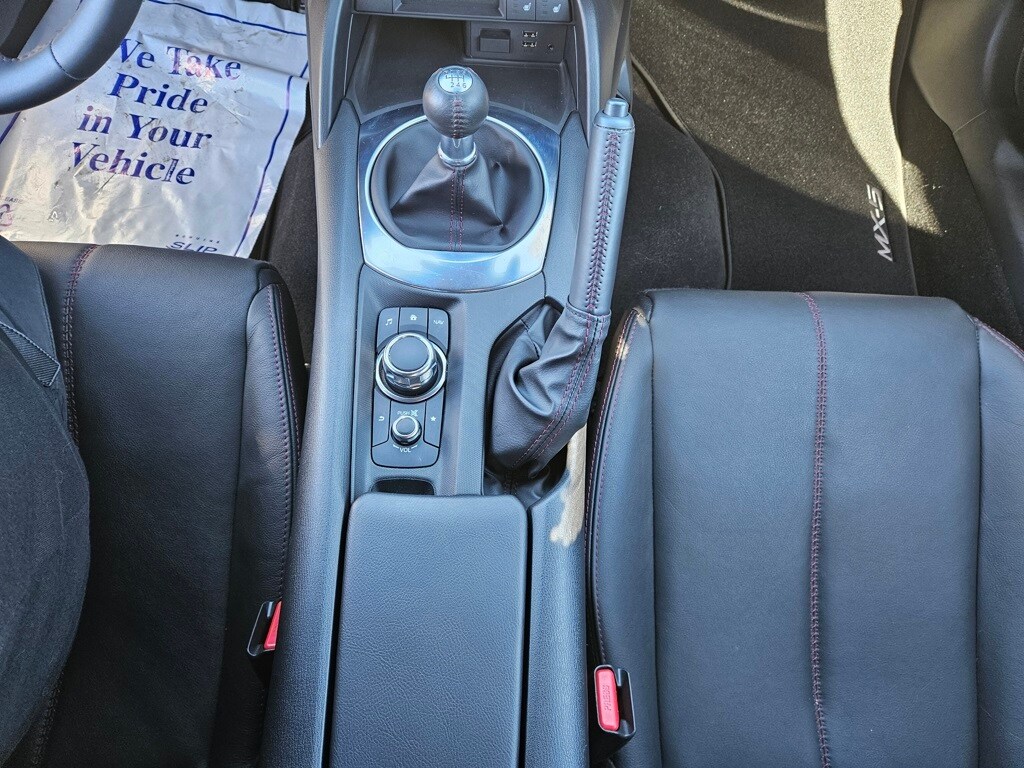 2017 Mazda MX-5 Miata Miata Grand Touring photo 20