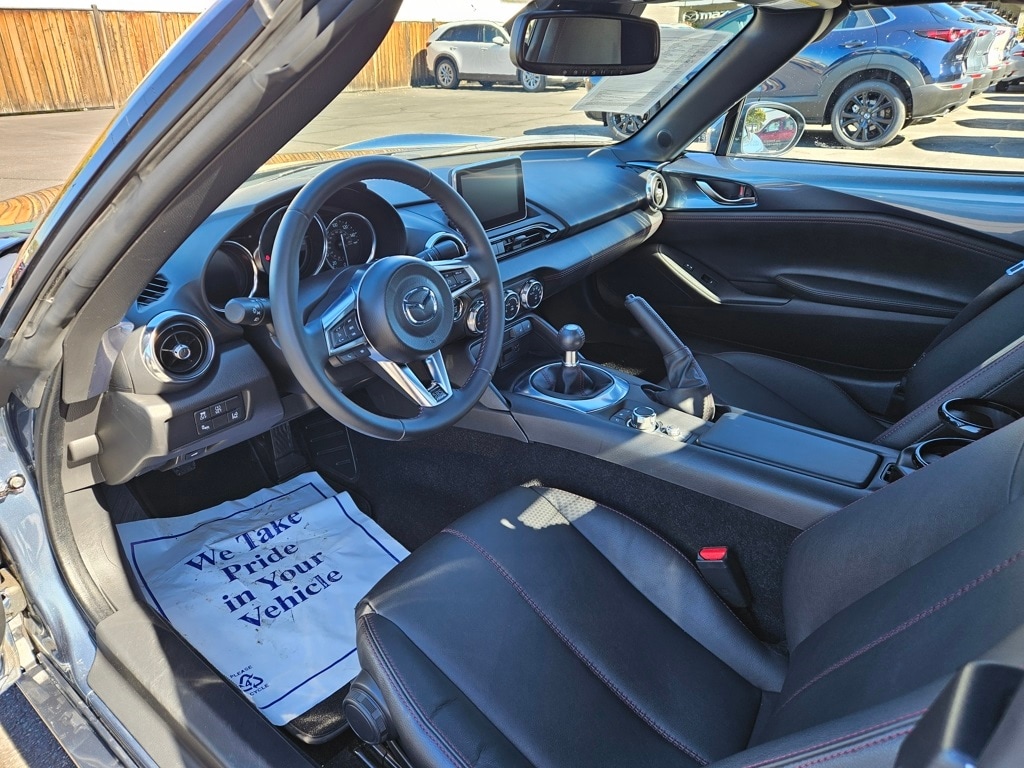 2017 Mazda MX-5 Miata Miata Grand Touring photo 12