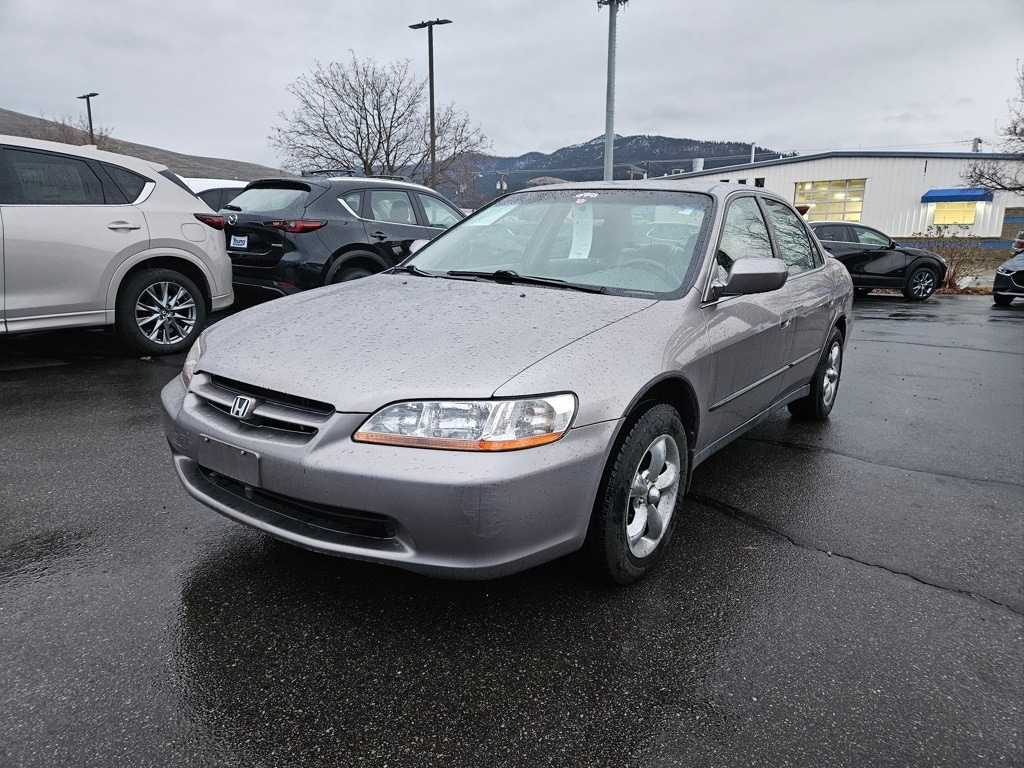 Used 2000 Honda Accord LX Sedan