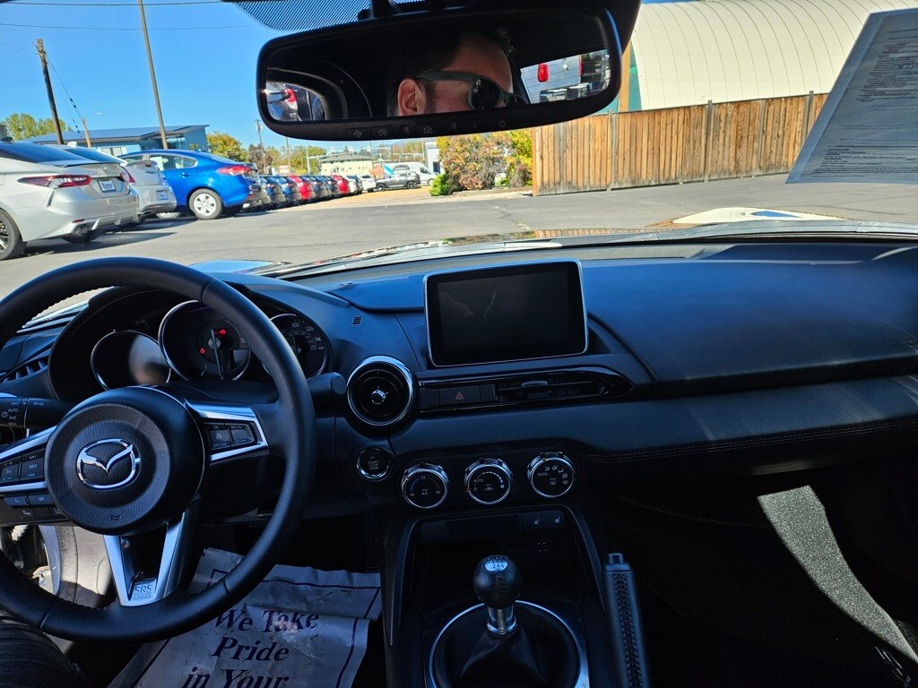 2017 Mazda MX-5 Miata Miata Grand Touring photo 21