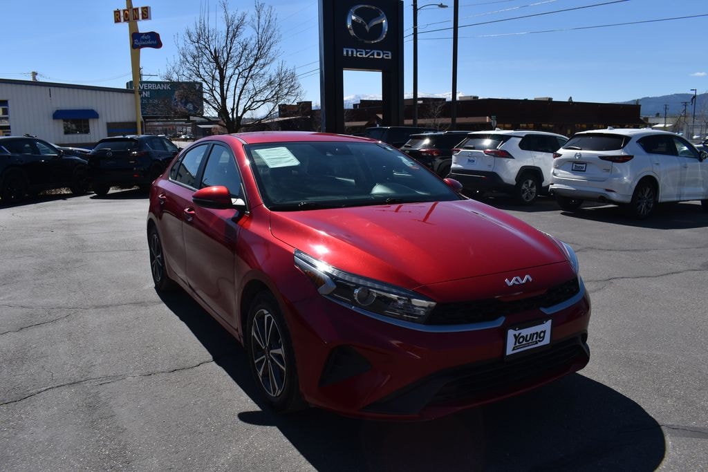 Used 2023 Kia Forte LXS Sedan