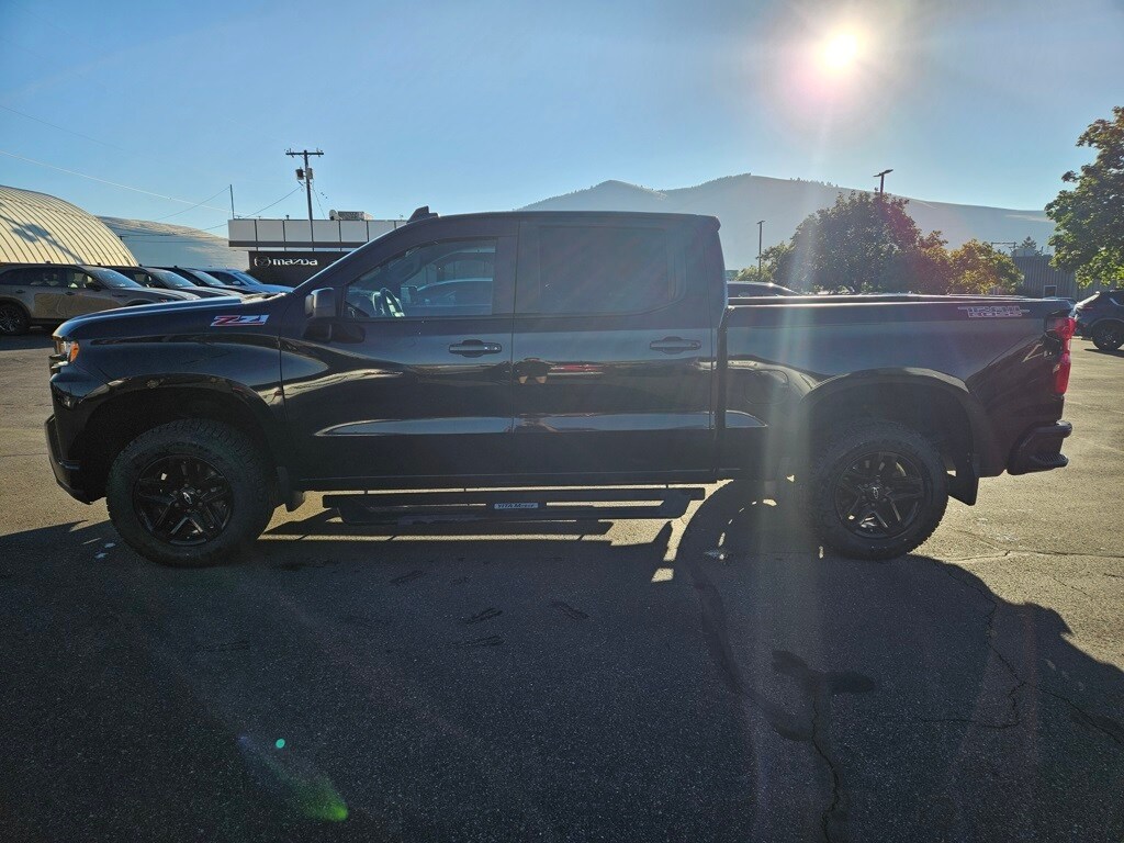 2021 Chevrolet Silverado 1500 LT Trail Boss Midnight Edition photo 4