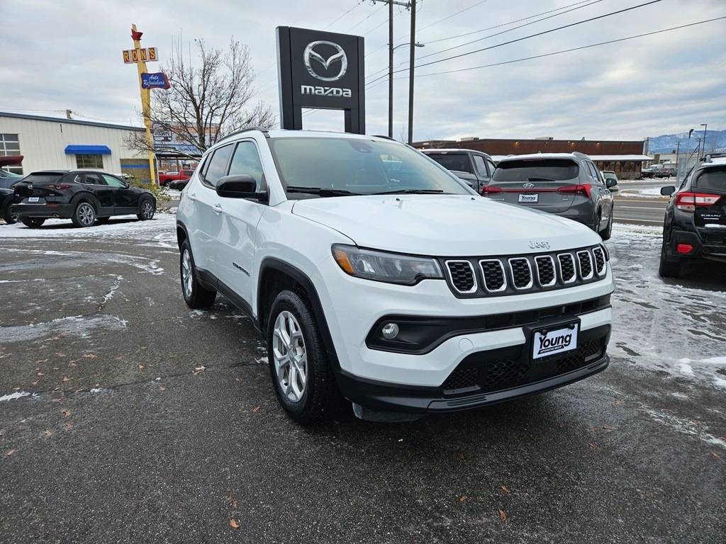 Used 2024 Jeep Compass Latitude SUV