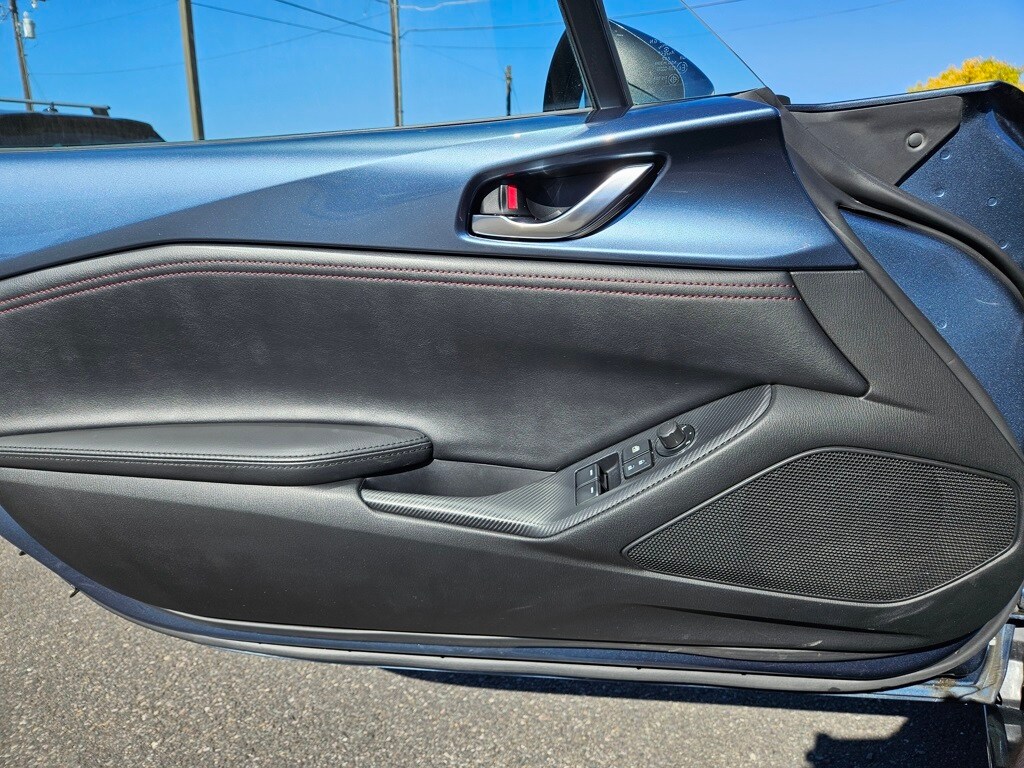 2017 Mazda MX-5 Miata Miata Grand Touring photo 17